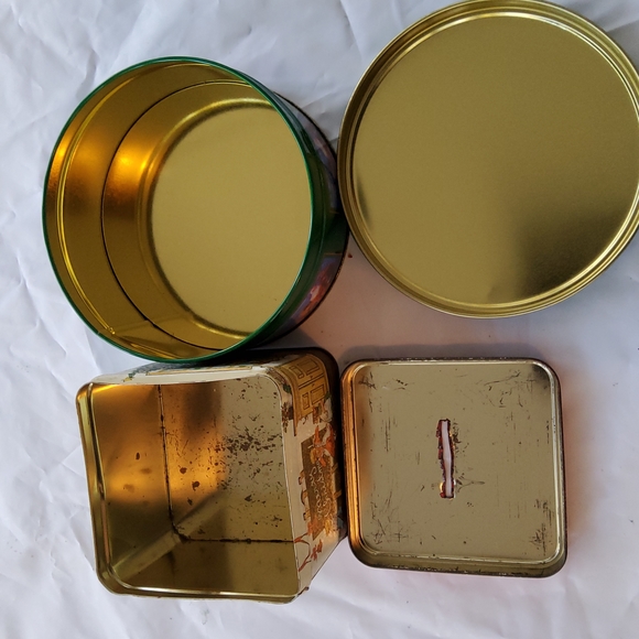 Old Cookie Tins - Picture 7 of 11